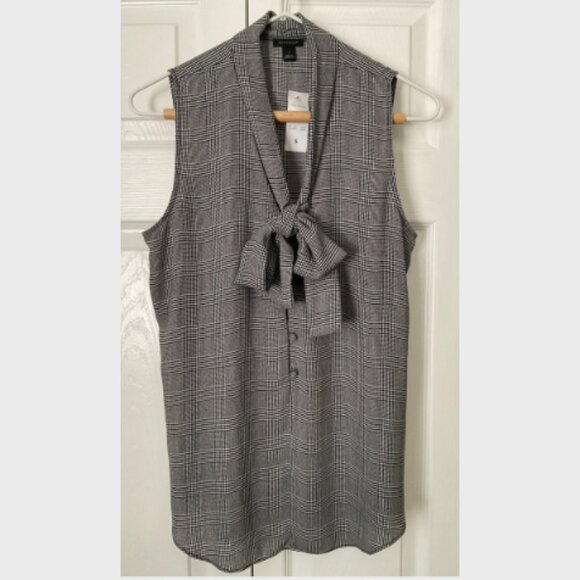 Ann Taylor Houndstooth Plaid Bow Neck Button Down Shell Black & White Size S NWT - Picture 3 of 10